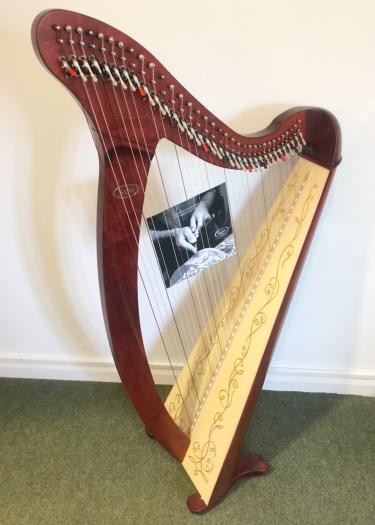 Donegal 34 KF Lever Harp L45410